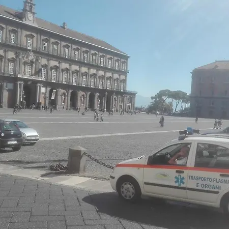 Figli Del Vesuvio By D & R Couette-café Naples